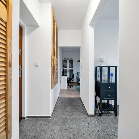 Downtown - Location, Metro Nearby - By Rentujemy * Warschau