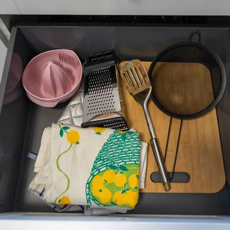 Downtown - Location, Metro Nearby - By Rentujemy Appartement