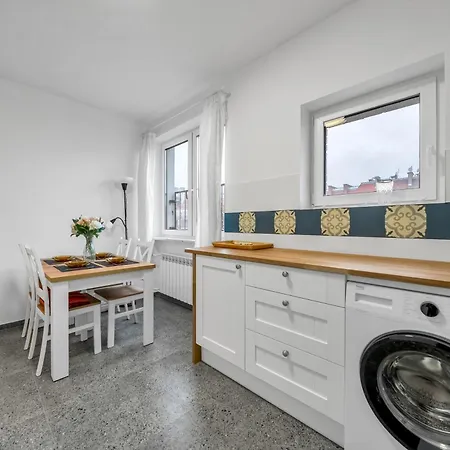Daire Downtown - Location, Metro Nearby - By Rentujemy *