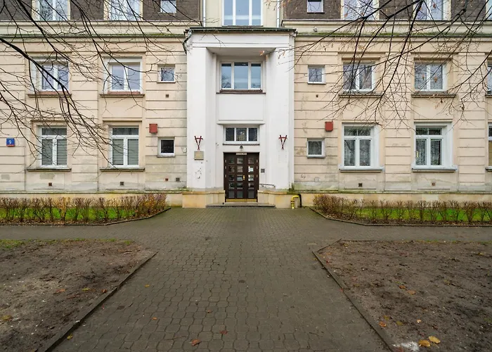 Downtown - Location, Metro Nearby - By Rentujemy