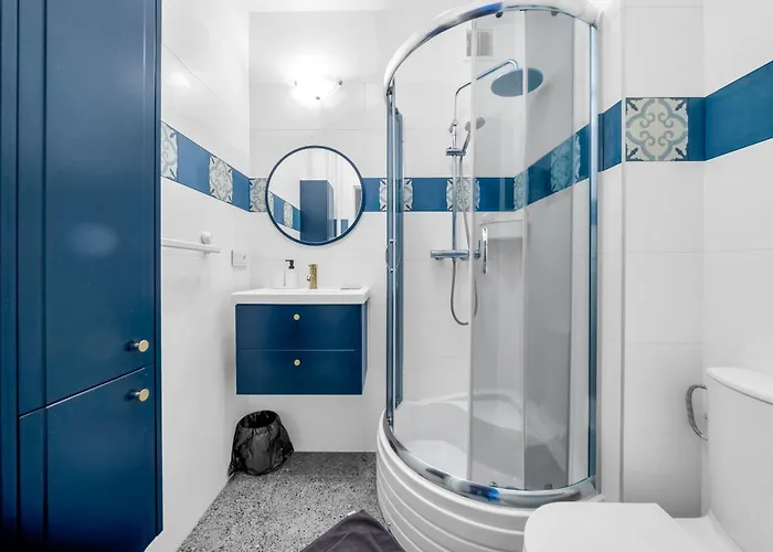 Apartament Downtown - Location, Metro Nearby - By Rentujemy