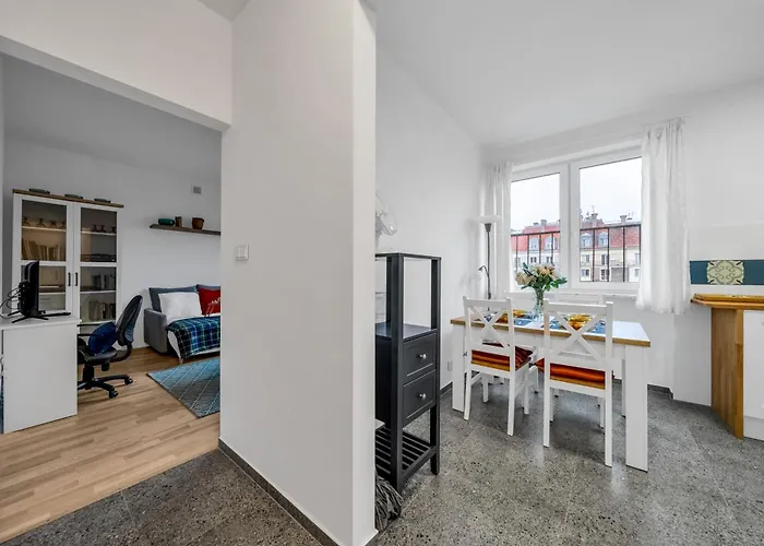 Apartament Downtown - Location, Metro Nearby - By Rentujemy