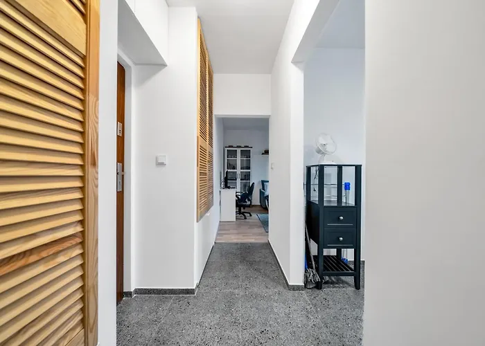 Downtown - Location, Metro Nearby - By Rentujemy * Warszawa