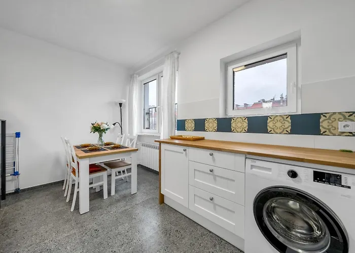 Apartament Downtown - Location, Metro Nearby - By Rentujemy *