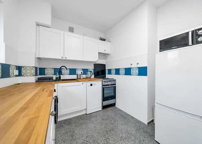 Downtown - Location, Metro Nearby - By Rentujemy Apartament Warszawa