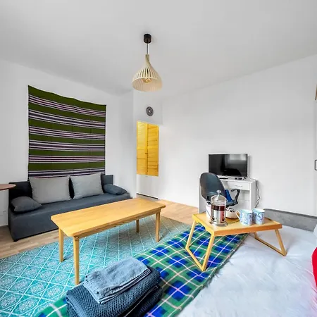 Downtown - Location, Metro Nearby - By Rentujemy *